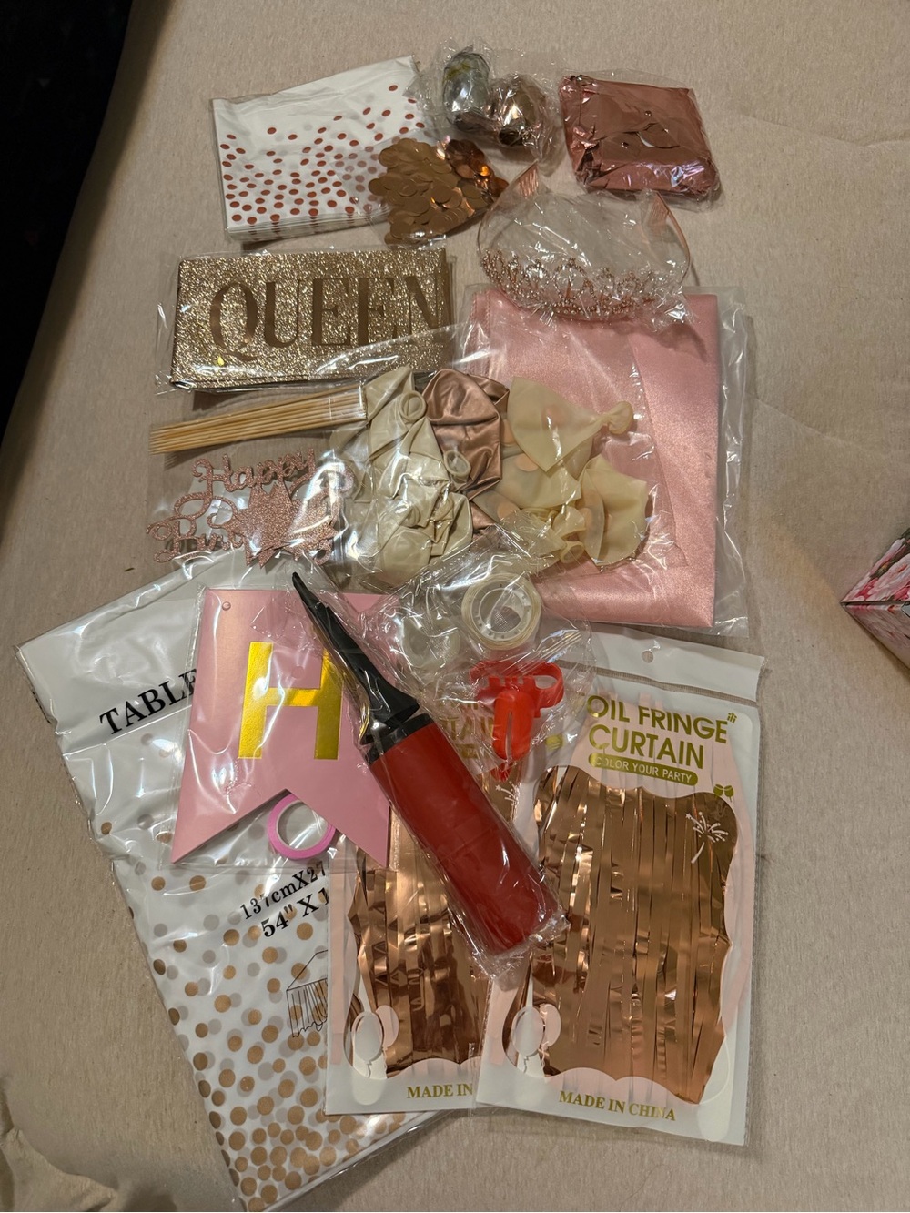 Rose Gold and Cream Party Decorating Kit - Home Party Supplies